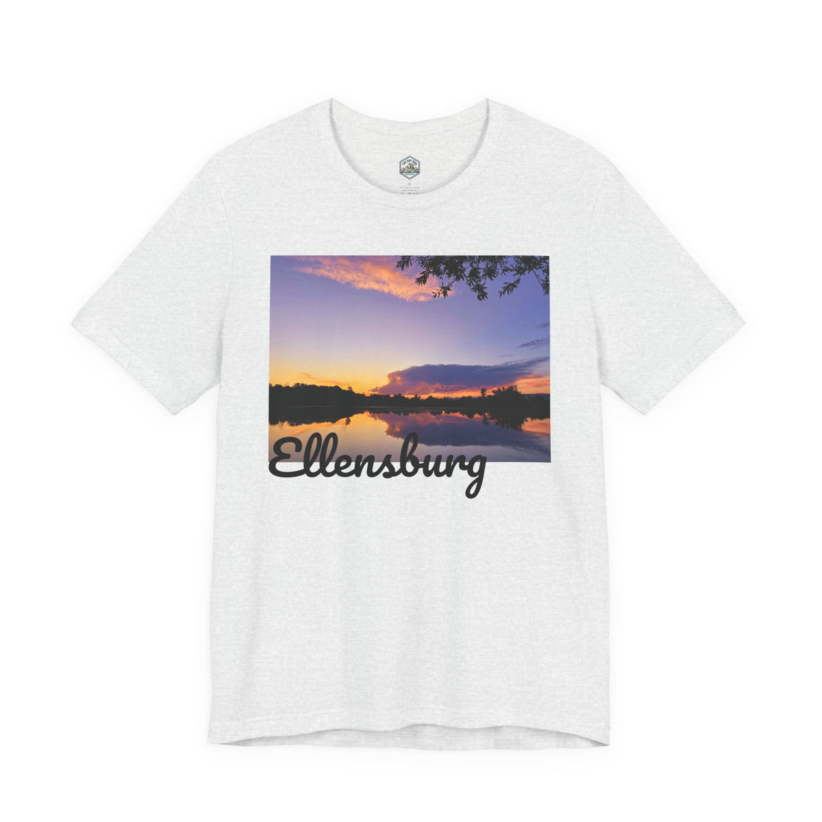 T-shirt paysage avec reflet du coucher de soleil sur le lac d’Ellensburg
