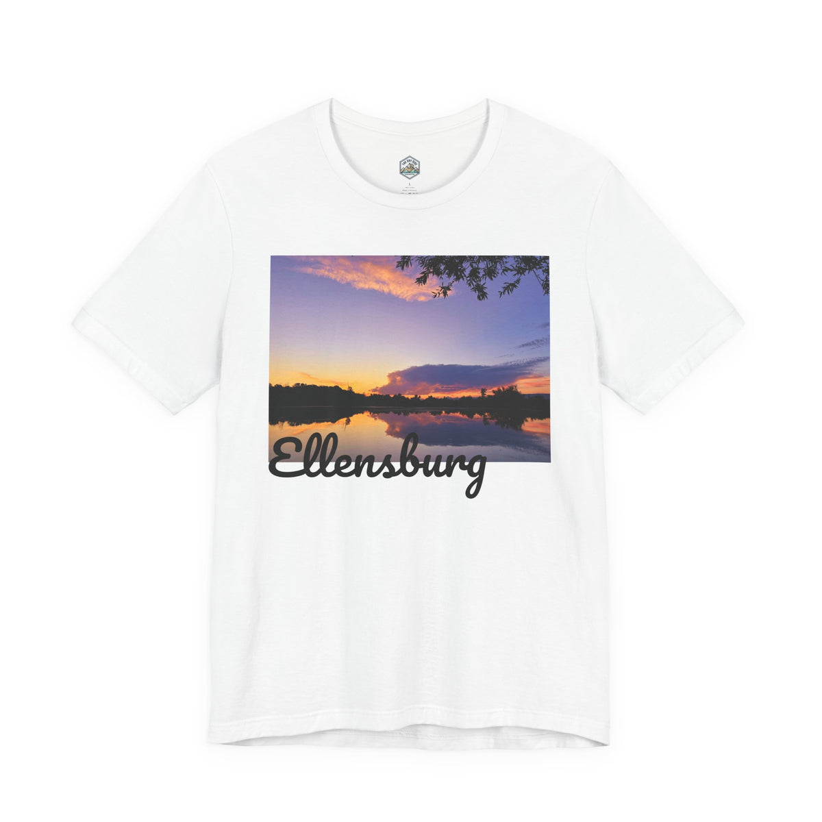 T-shirt paysage avec reflet du coucher de soleil sur le lac d’Ellensburg