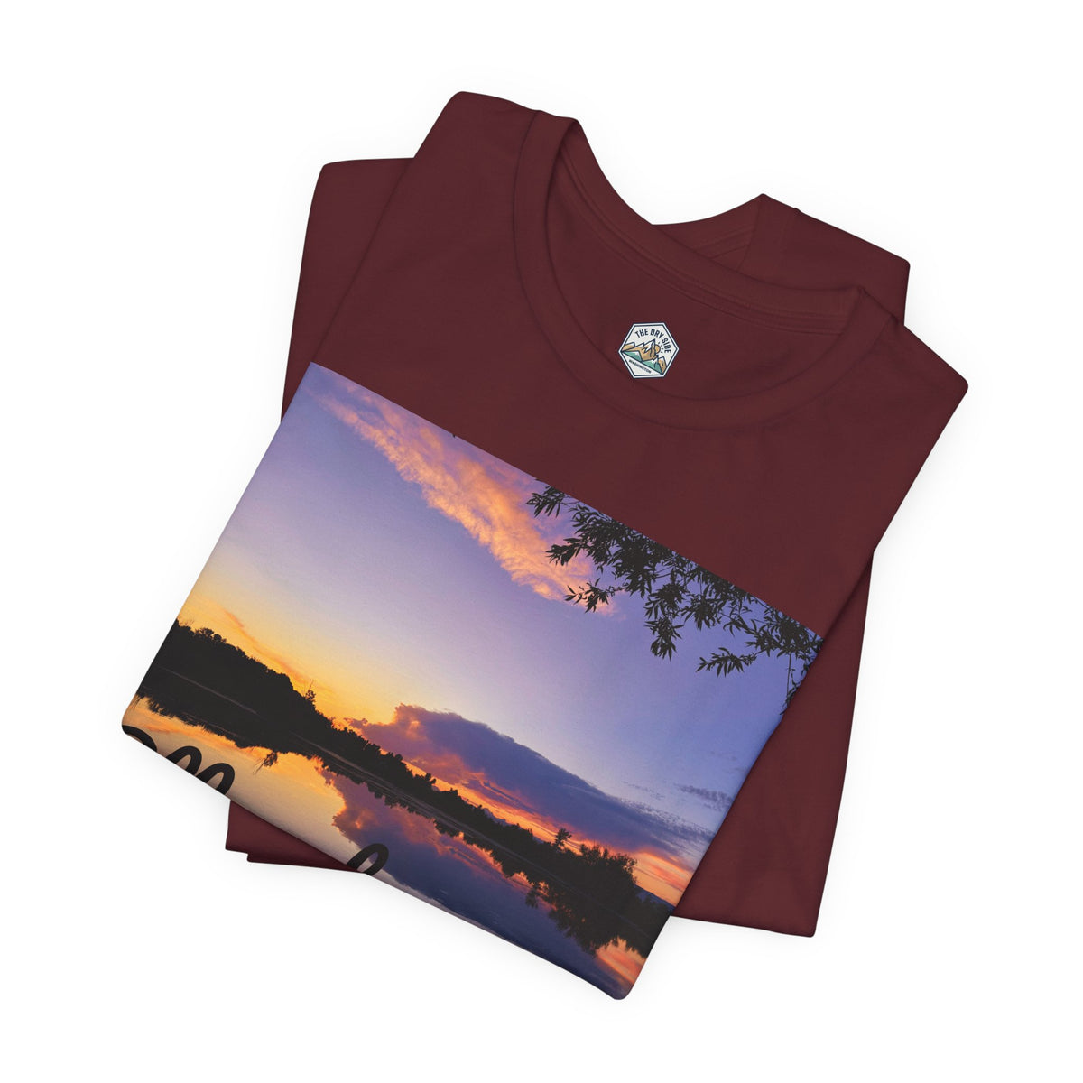 T-shirt paysage avec reflet du coucher de soleil sur le lac d’Ellensburg
