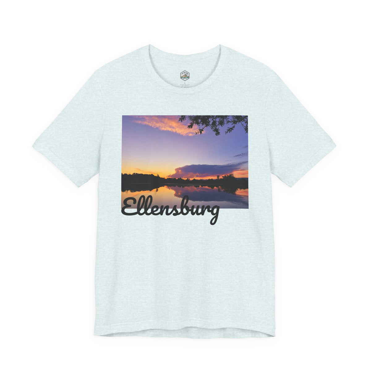 T-shirt paysage avec reflet du coucher de soleil sur le lac d’Ellensburg