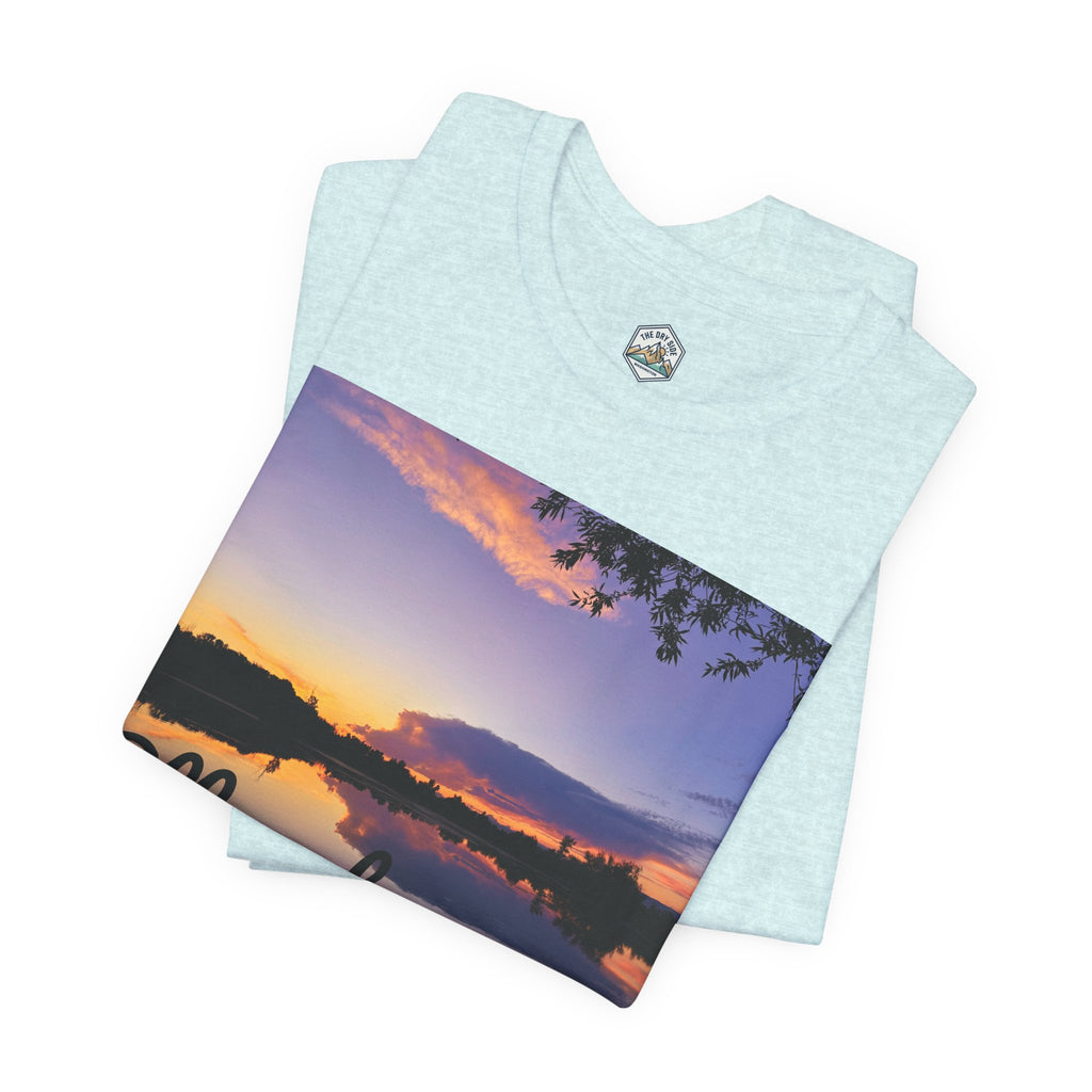 T-shirt paysage avec reflet du coucher de soleil sur le lac d’Ellensburg