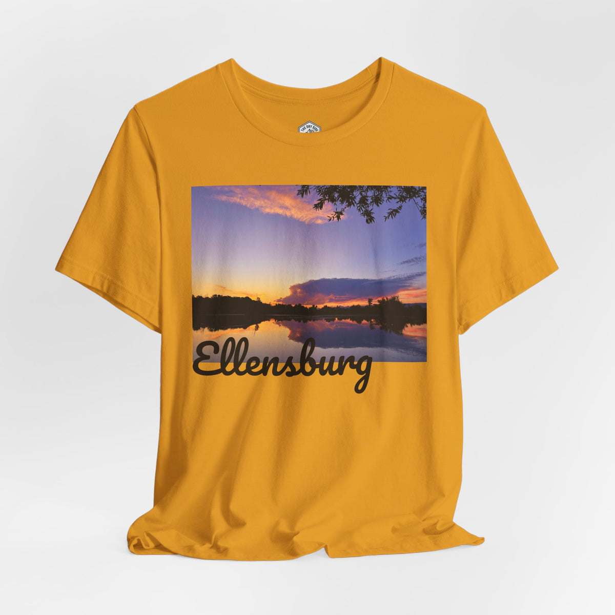 T-shirt paysage avec reflet du coucher de soleil sur le lac d’Ellensburg