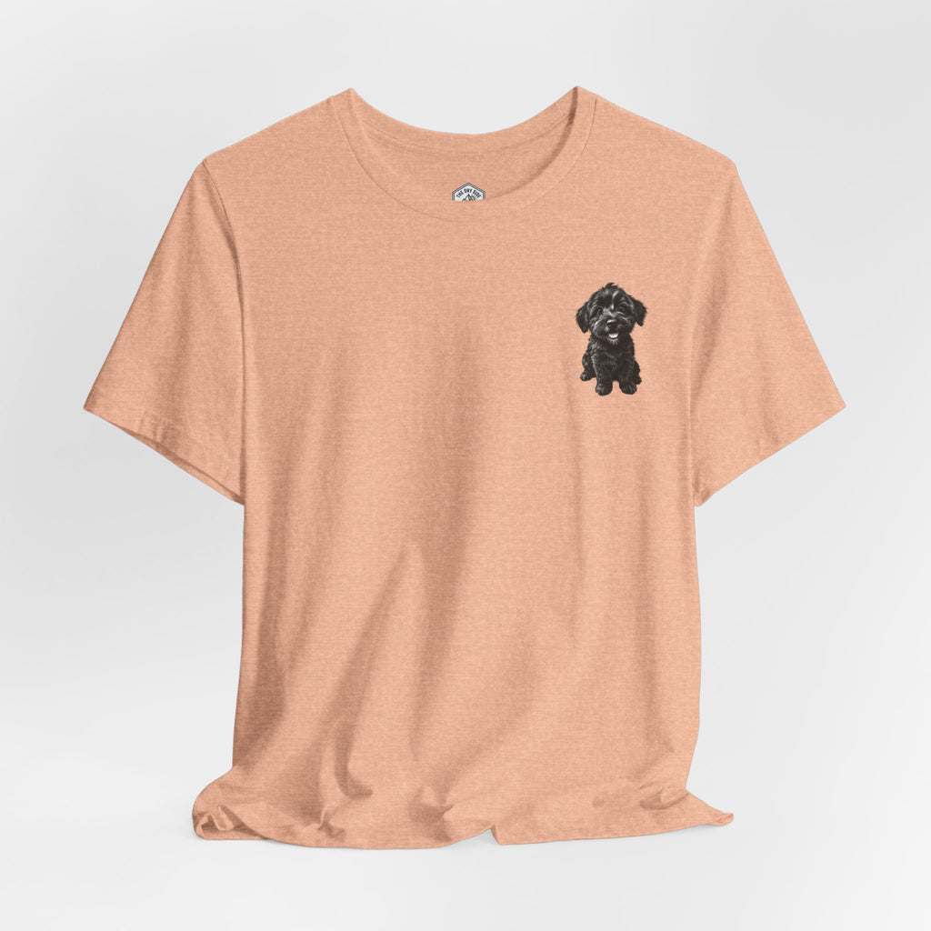 T-shirt avec un adorable chiot Schnoodle tout doux