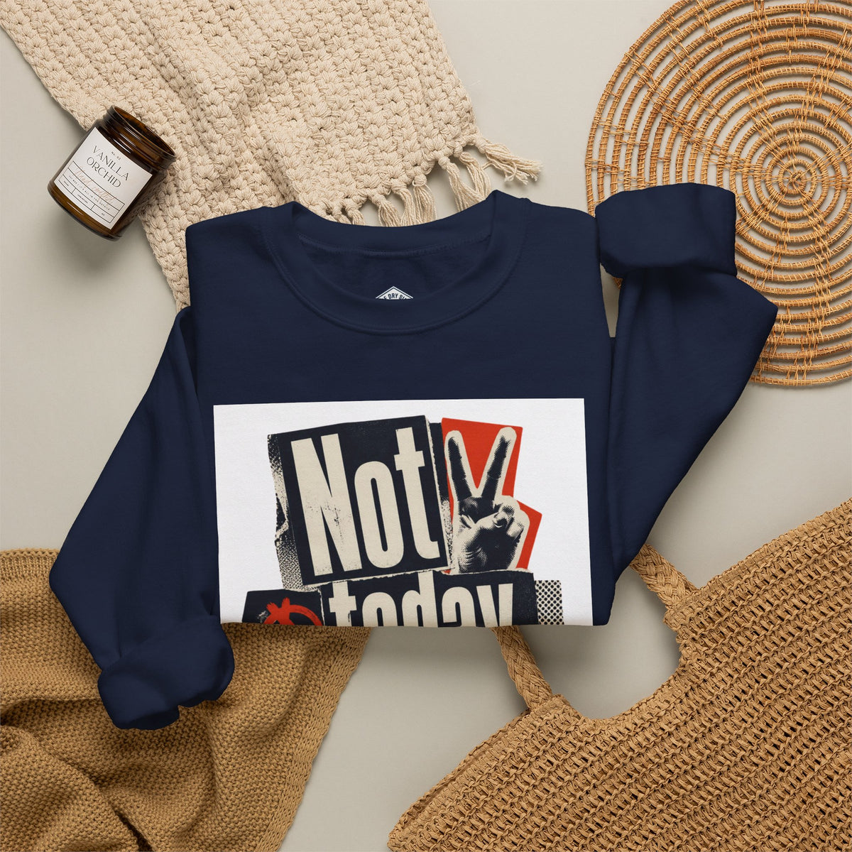 Sweat-shirt ras-du-cou « Pas aujourd’hui, le chaos »