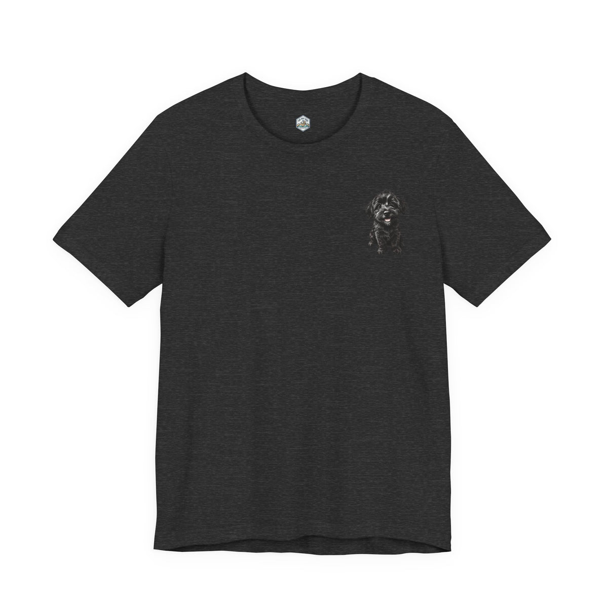 T-shirt avec un adorable chiot Schnoodle tout doux