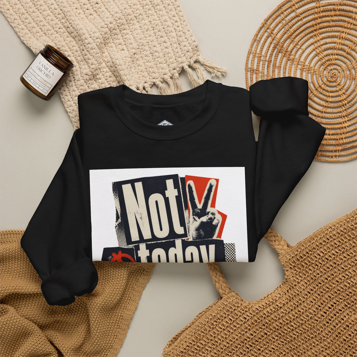 Sweat-shirt ras-du-cou « Pas aujourd’hui, le chaos »