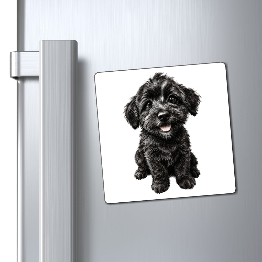 Aimant de réfrigérateur représentant un adorable chiot noir