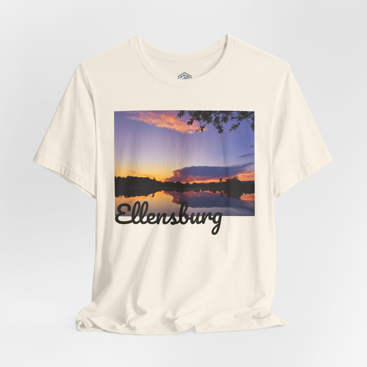 T-shirt paysage avec reflet du coucher de soleil sur le lac d’Ellensburg