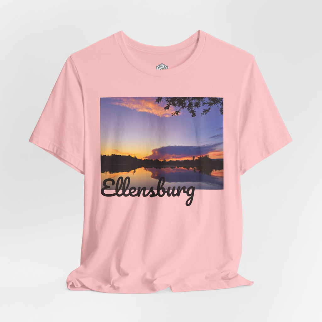 T-shirt paysage avec reflet du coucher de soleil sur le lac d’Ellensburg