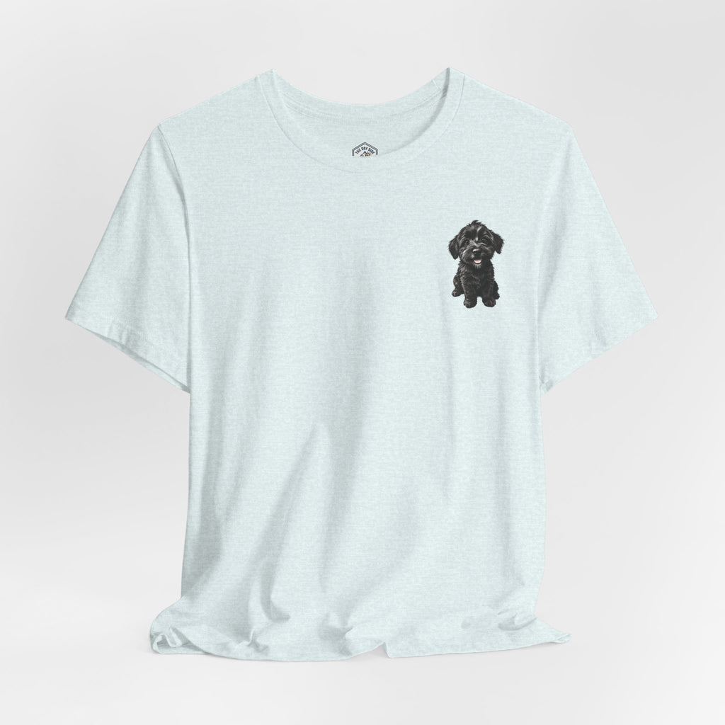T-shirt avec un adorable chiot Schnoodle tout doux