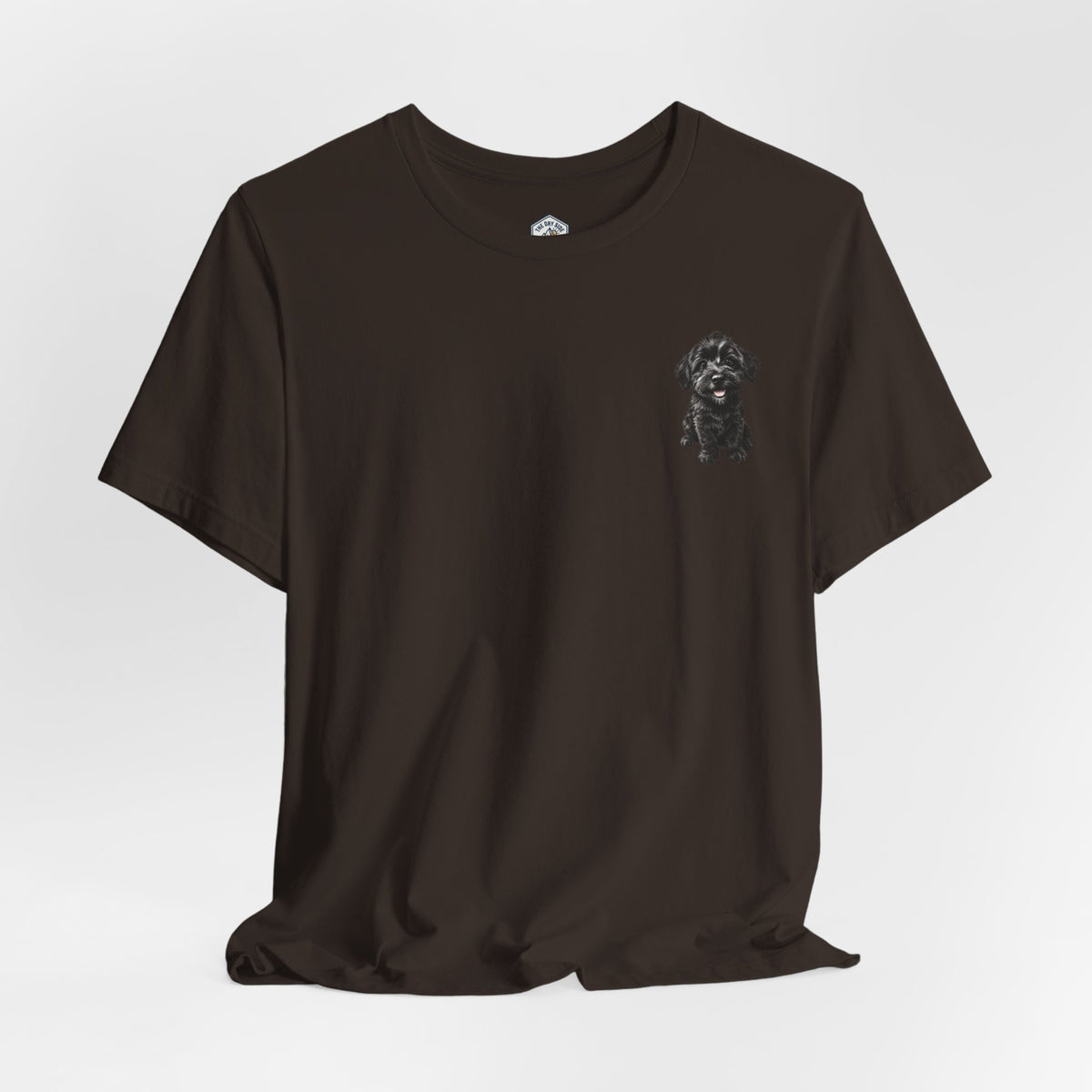 T-shirt avec un adorable chiot Schnoodle tout doux