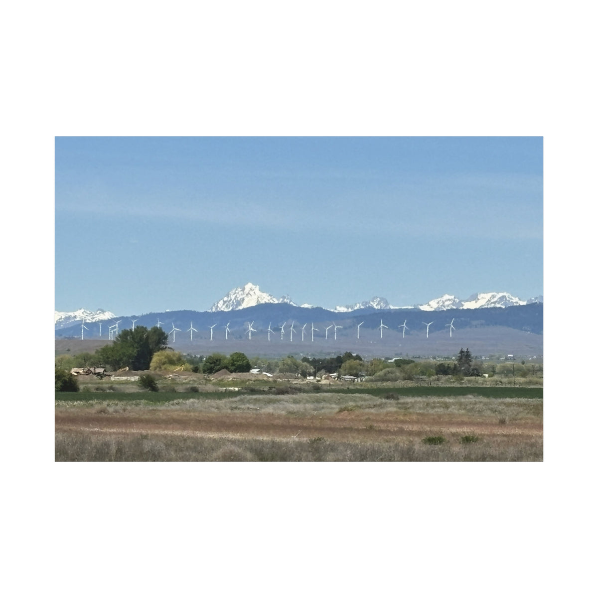 Décoration murale sur toile représentant la chaîne du mont Stuart et des éoliennes, vue depuis Ellensburg